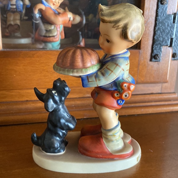 Hummel Other - 🧡TM5 ‘Begging His Share’ Hummel Goebel #9
